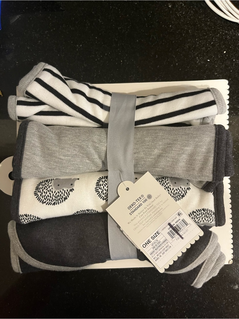 Cloud island Grey & Black burp clothes - Pack of 4